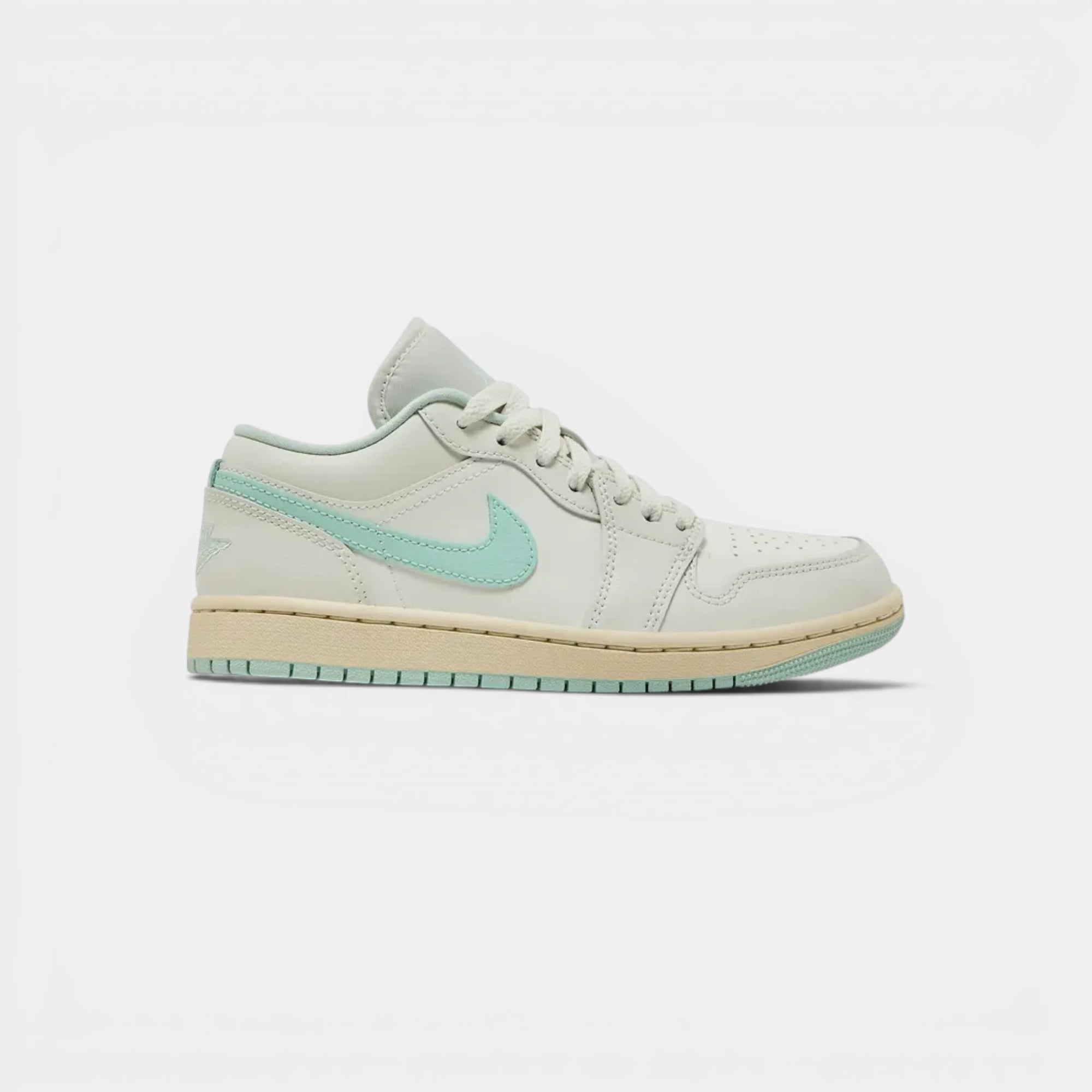 Jordan Brand Air Jordan 1 Low Wmns "Sail Igloo"