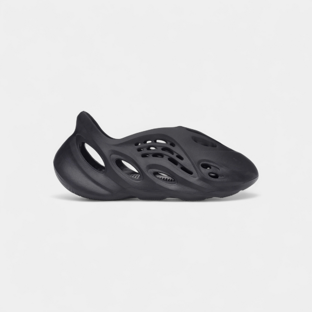 adidas Yeezy Foam RNR Onyx