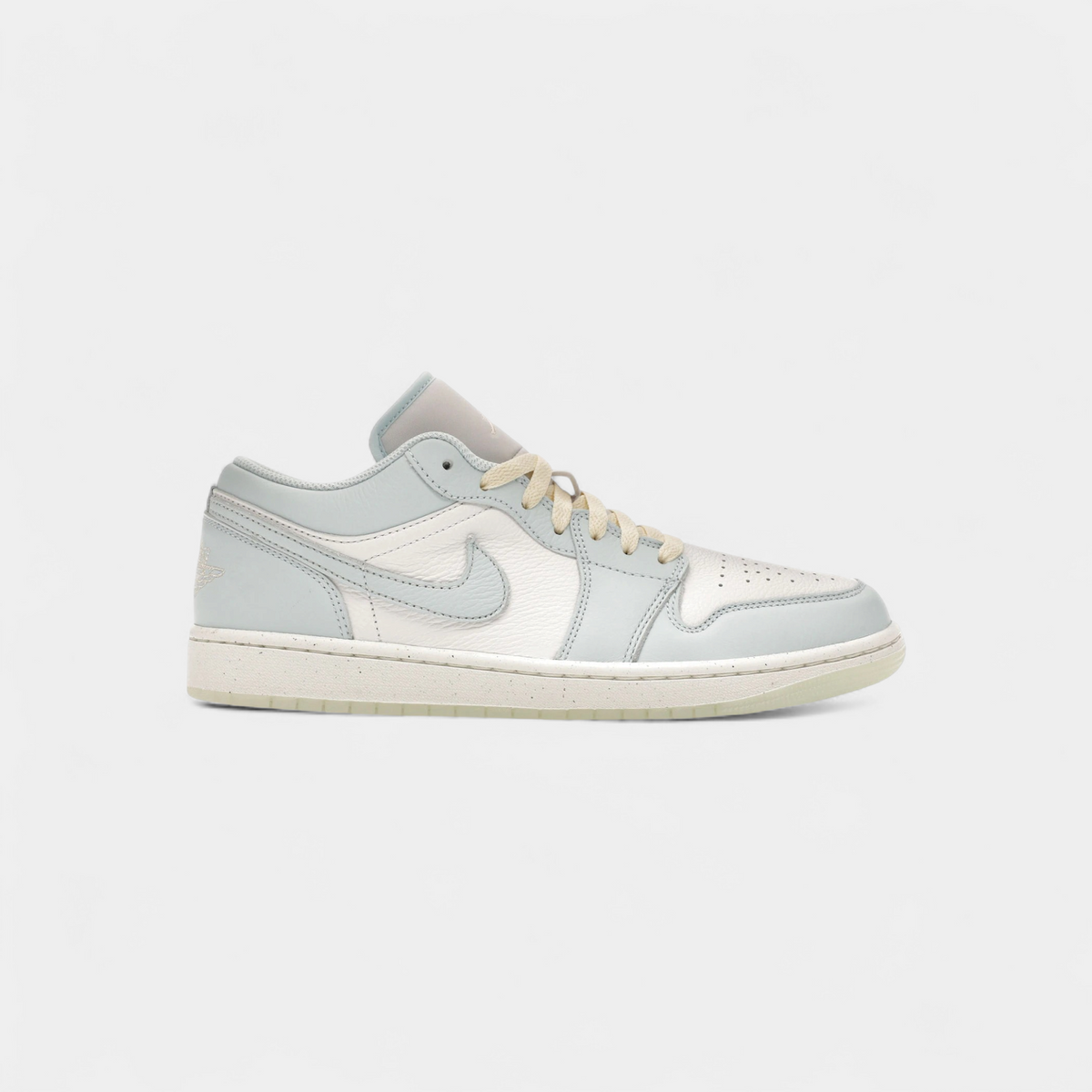 Jordan 1 Low SE Glacier Blue Summit White