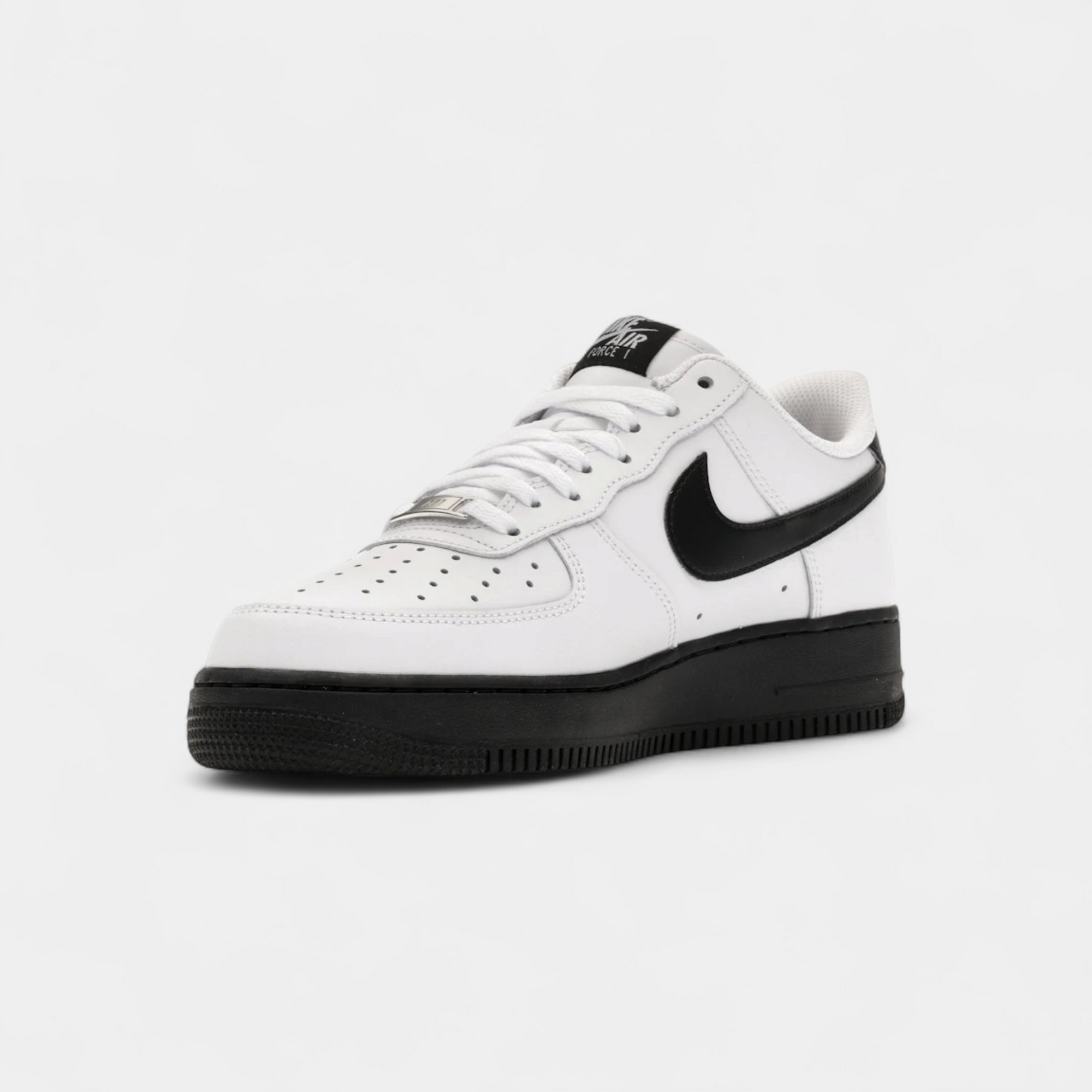 Nike Air Force 1 Low '07 White Black (2026)
