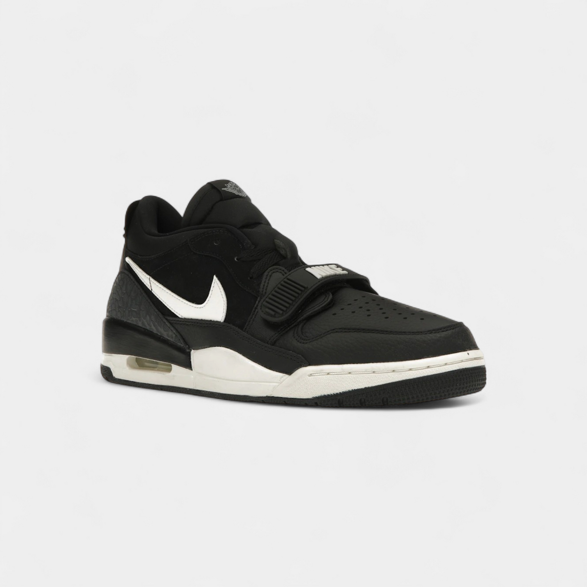 Jordan Legacy 312 Low Black Phantom