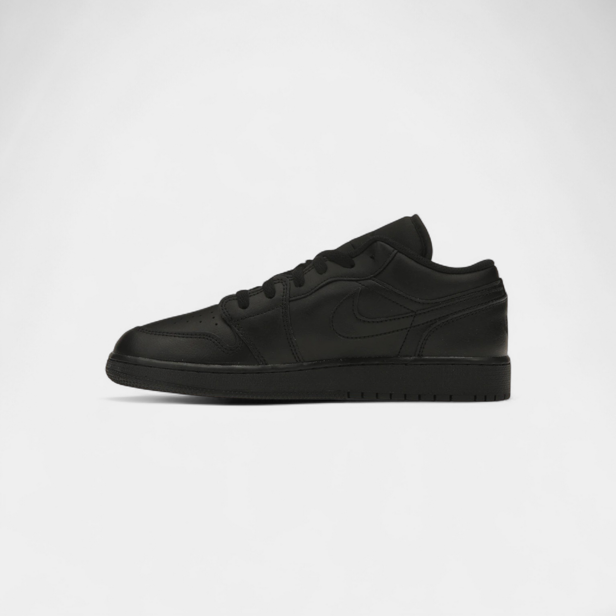 Jordan 1 Low Triple Black (2022) (GS)