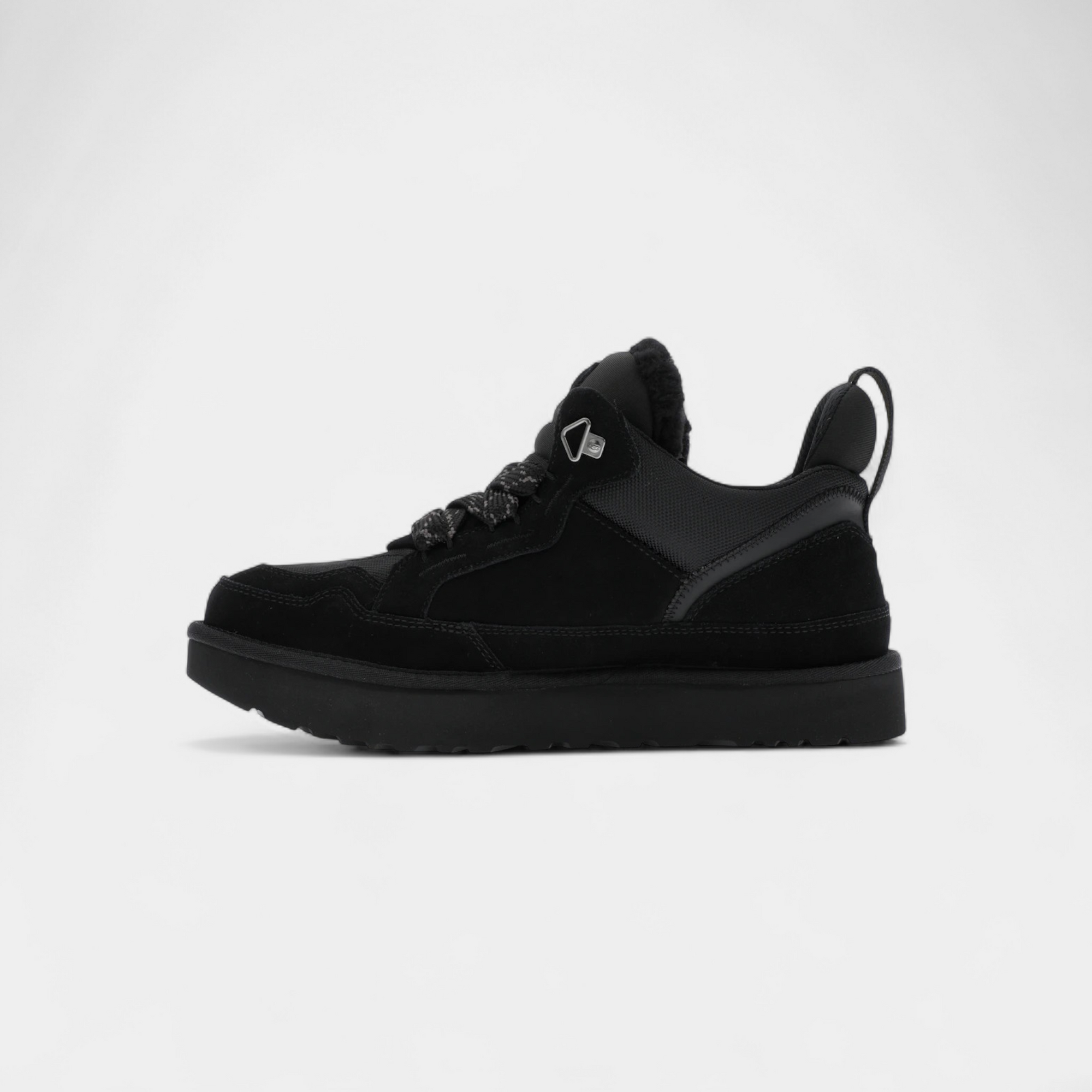 UGG Lowmel Black
