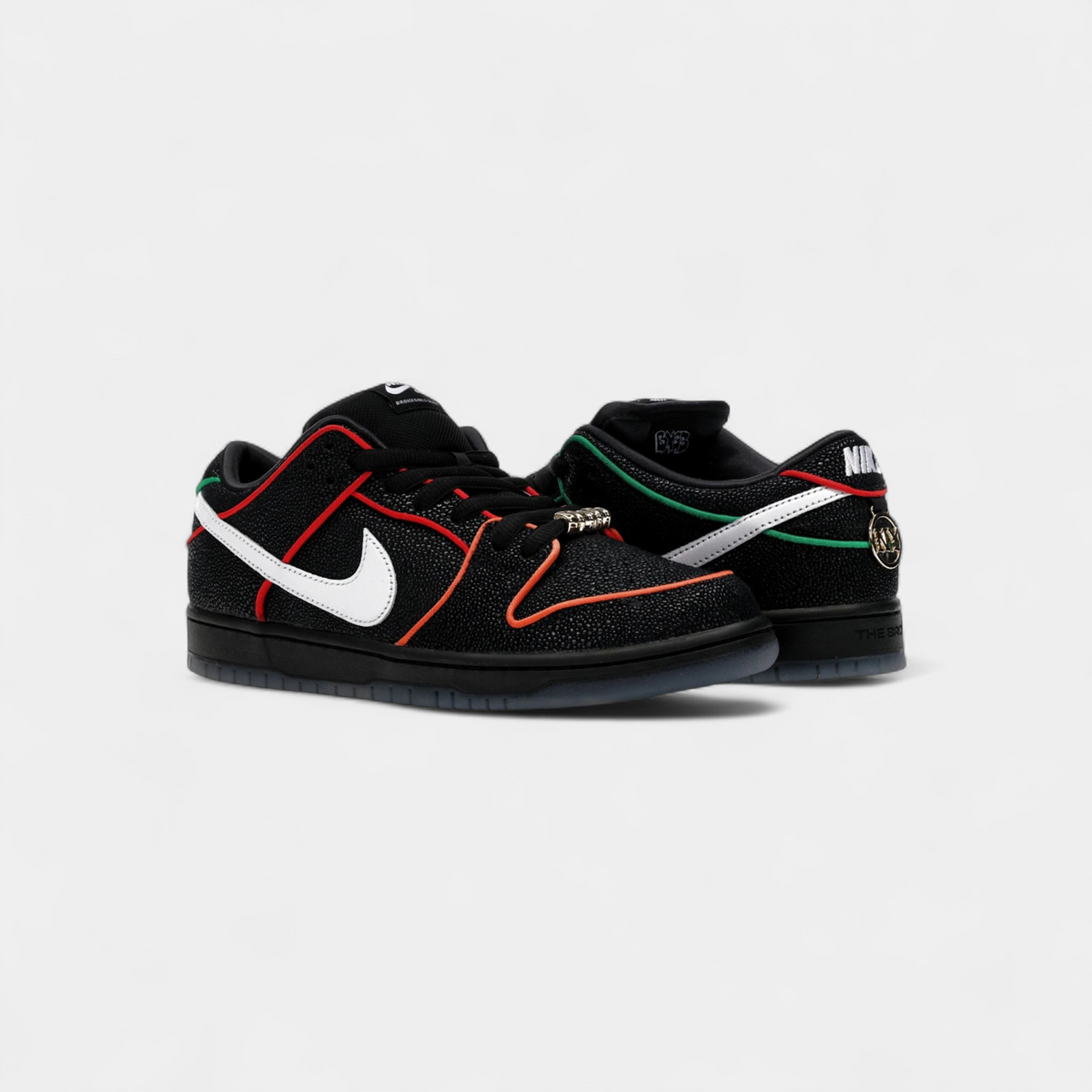 Nike SB Dunk Low Bronx Girls Skate