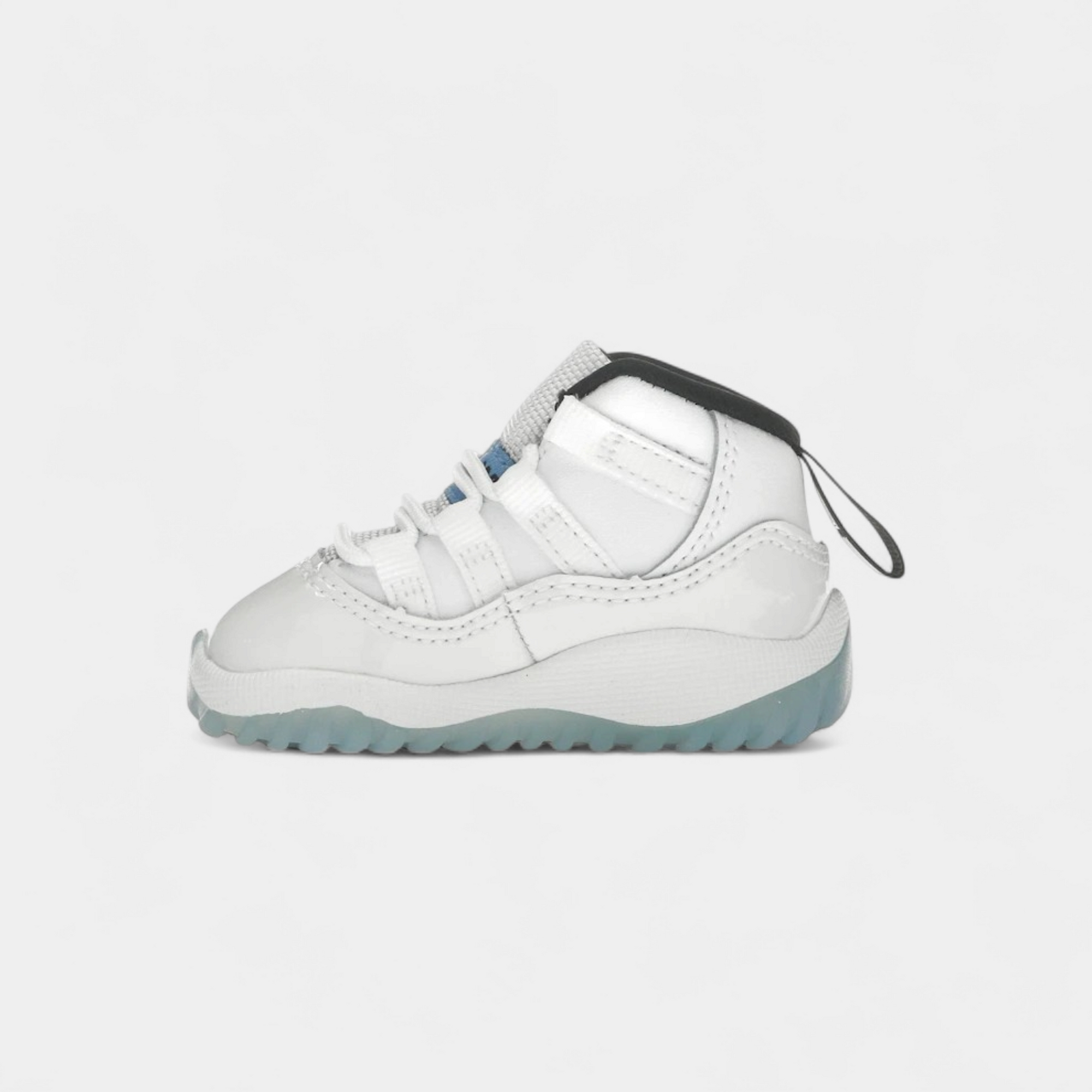 Jordan 11 Retro Legend Blue (2024) (TD)