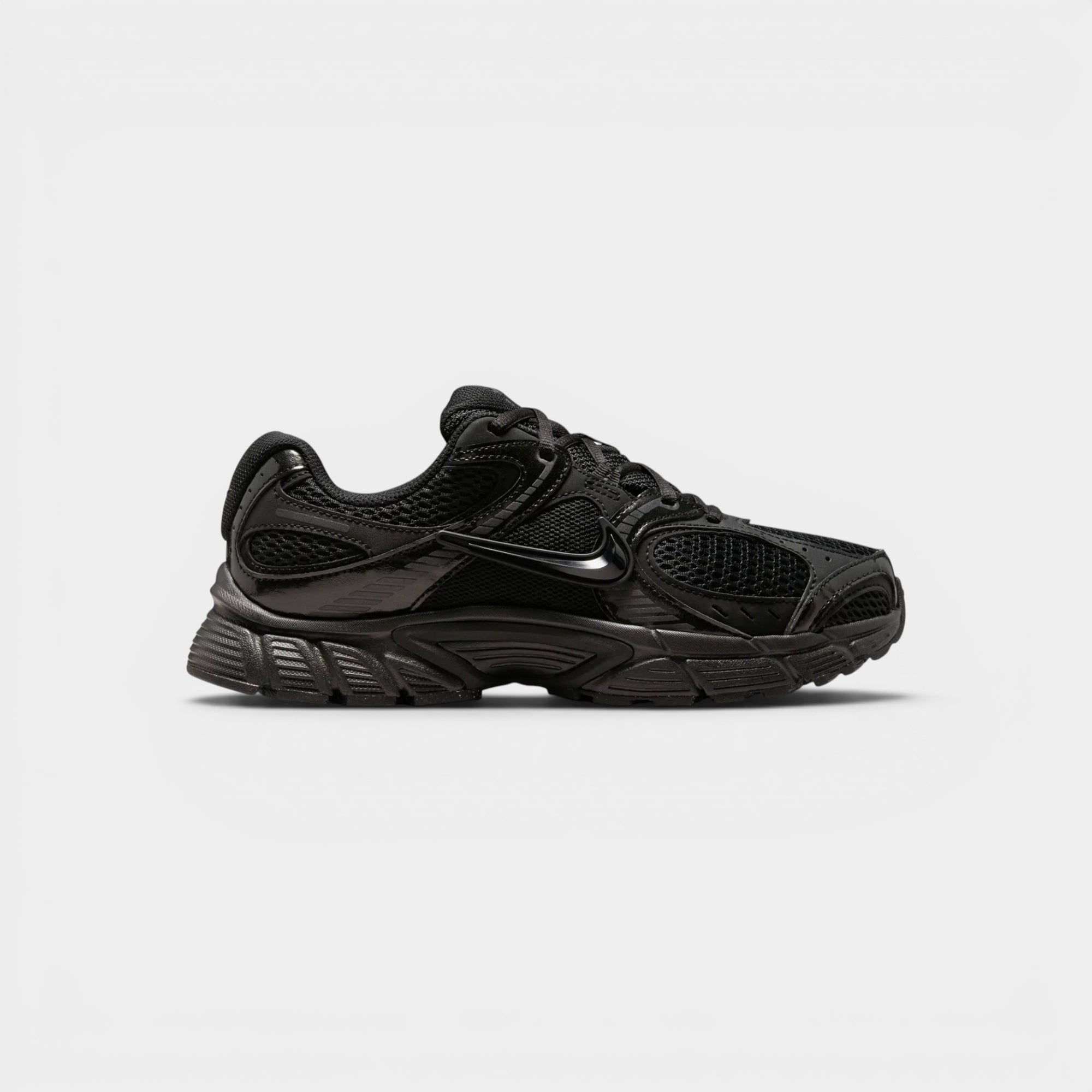 Nike V5 RNR GS 'Triple Black'