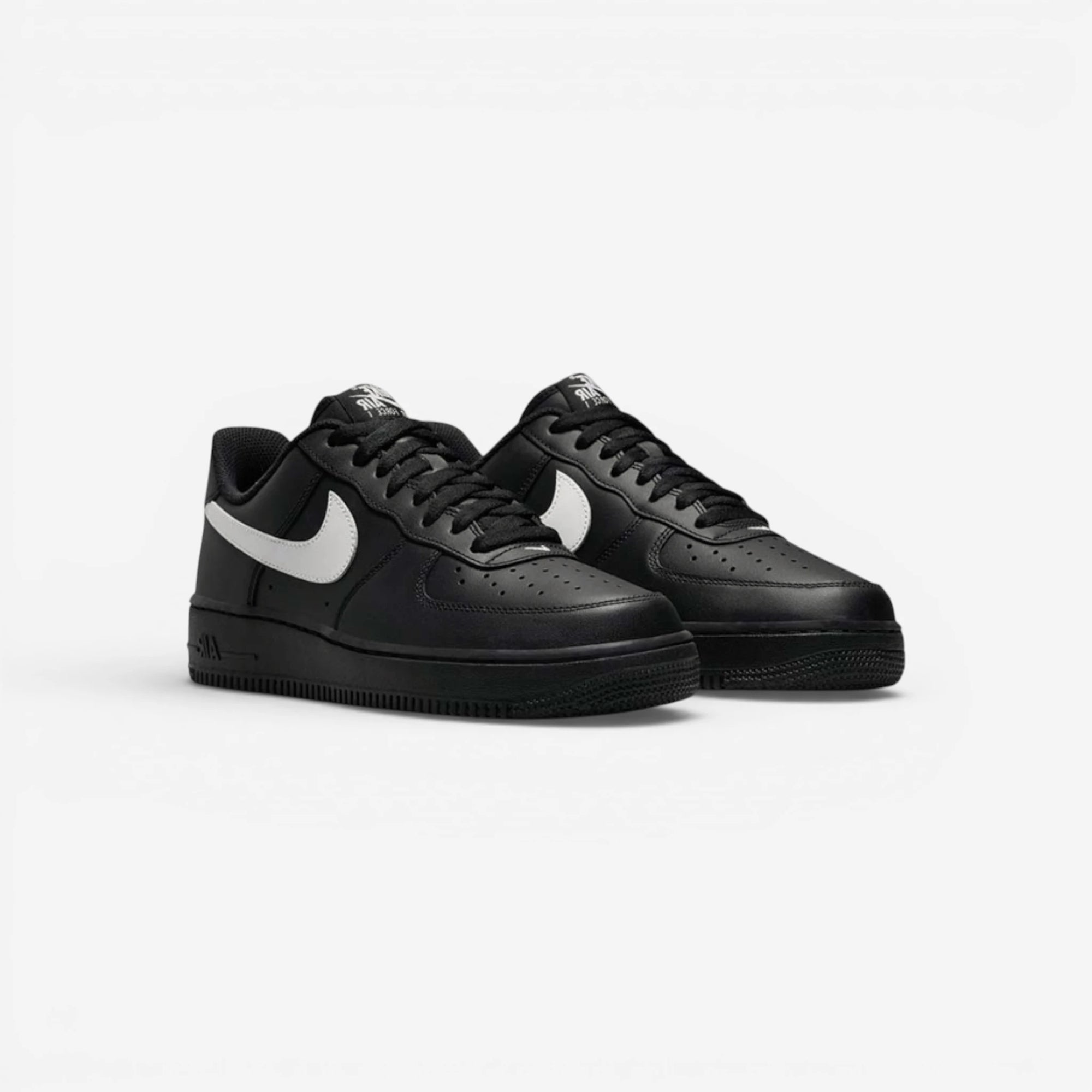 Nike Air Force 1 Low Black / White