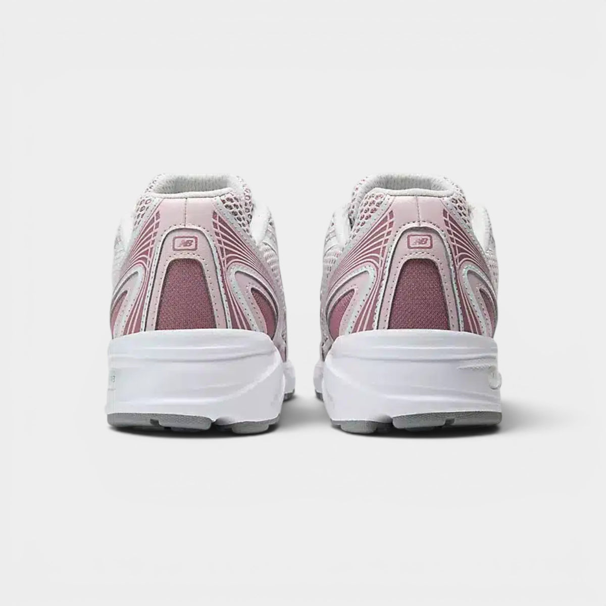 New Balance 740 White/Pink
