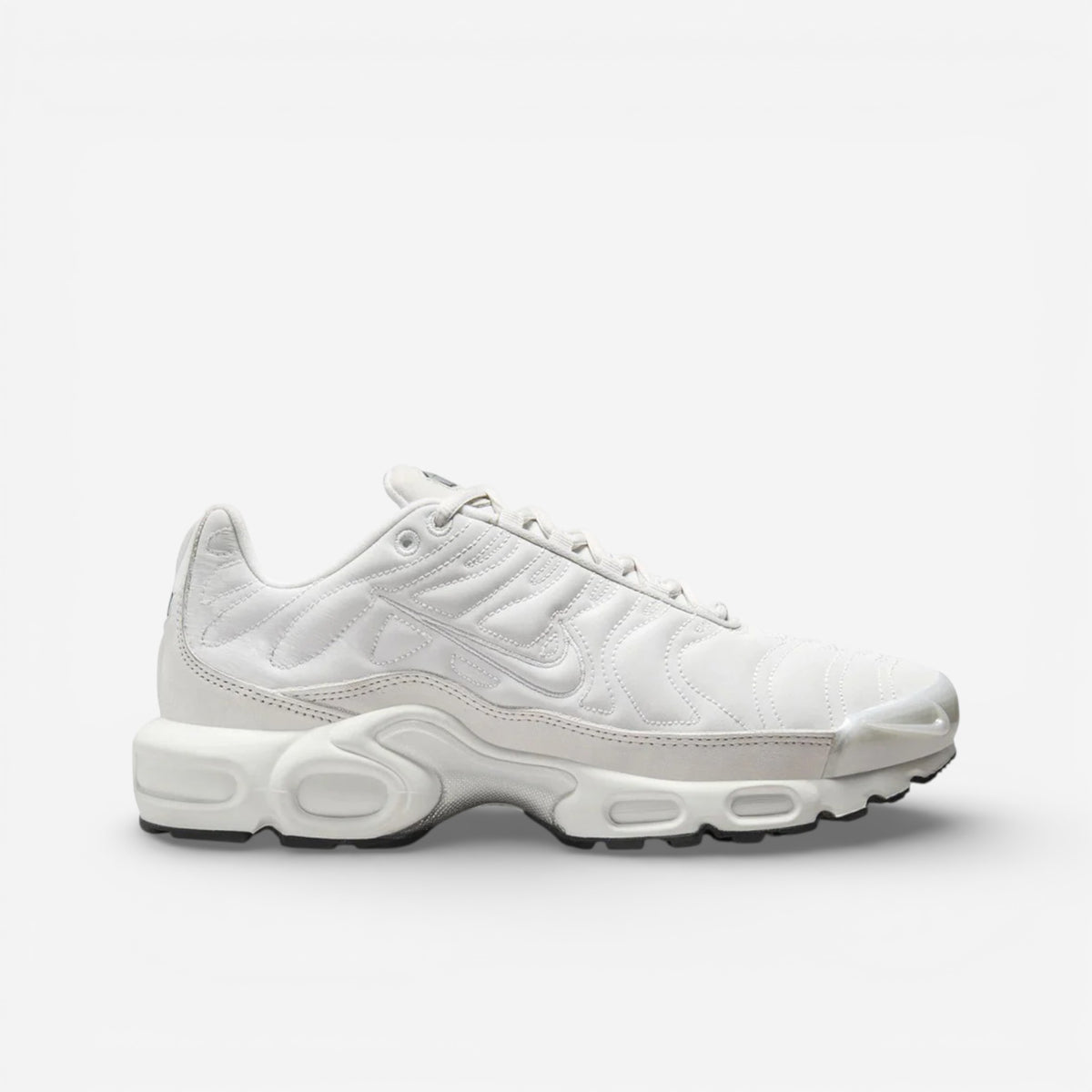 Nike Air Max Plus Platinum Tint (Women's)