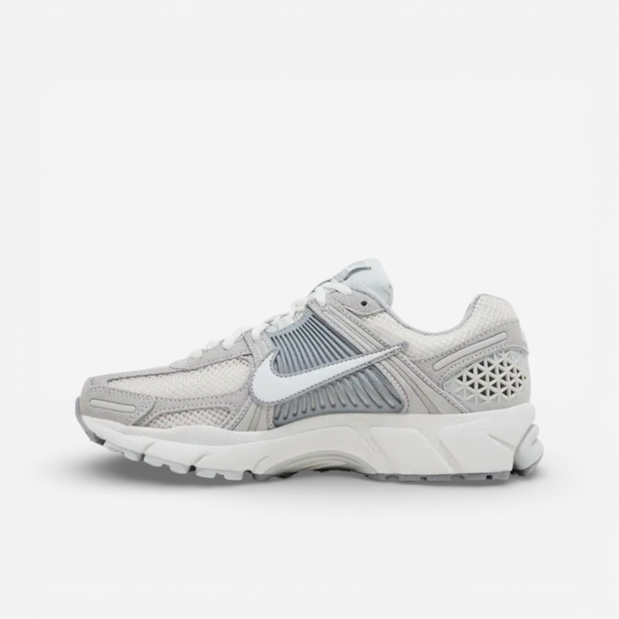Nike Zoom Vomero 5 Wmns "Pure Platinum Summit White"