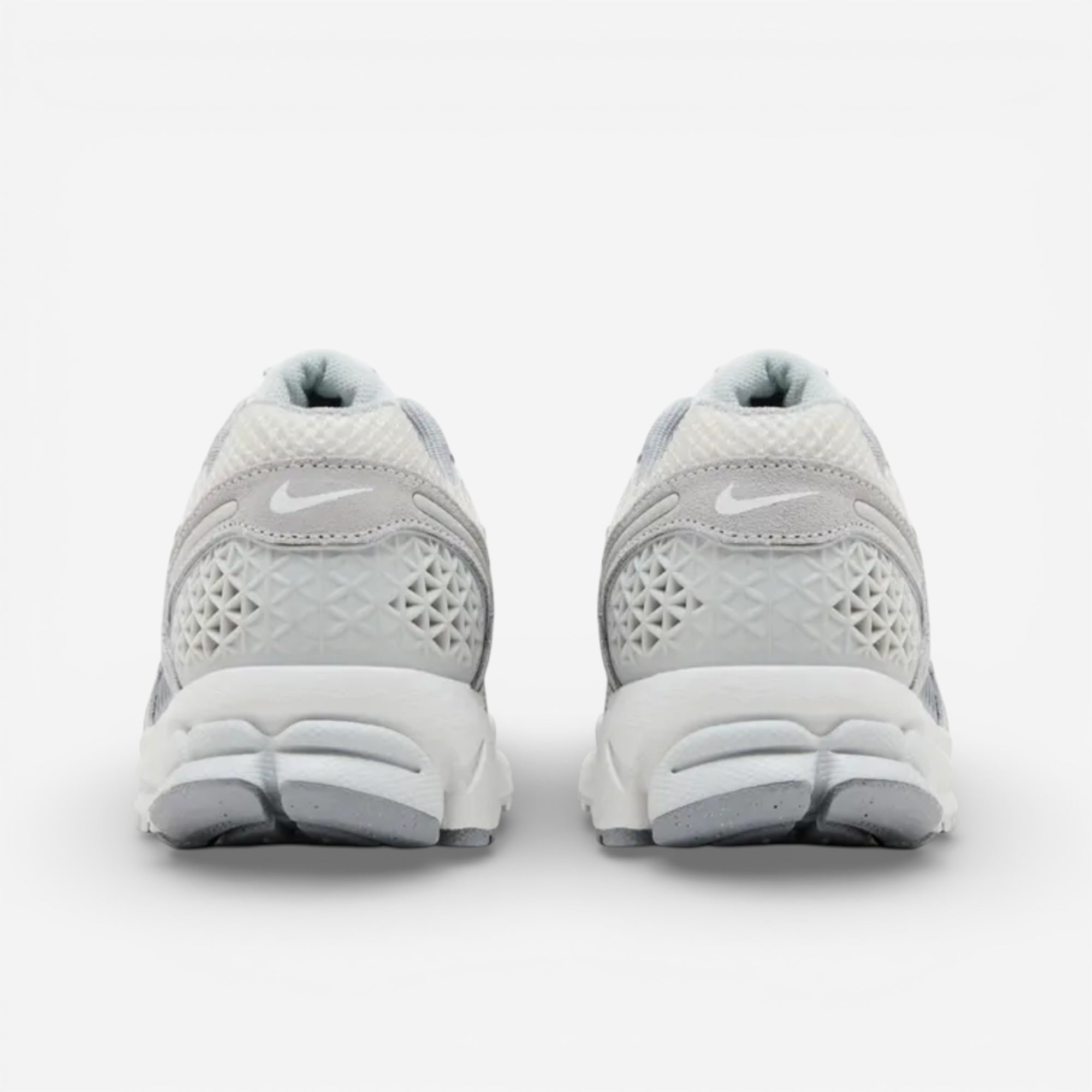 Nike Zoom Vomero 5 Wmns "Pure Platinum Summit White"