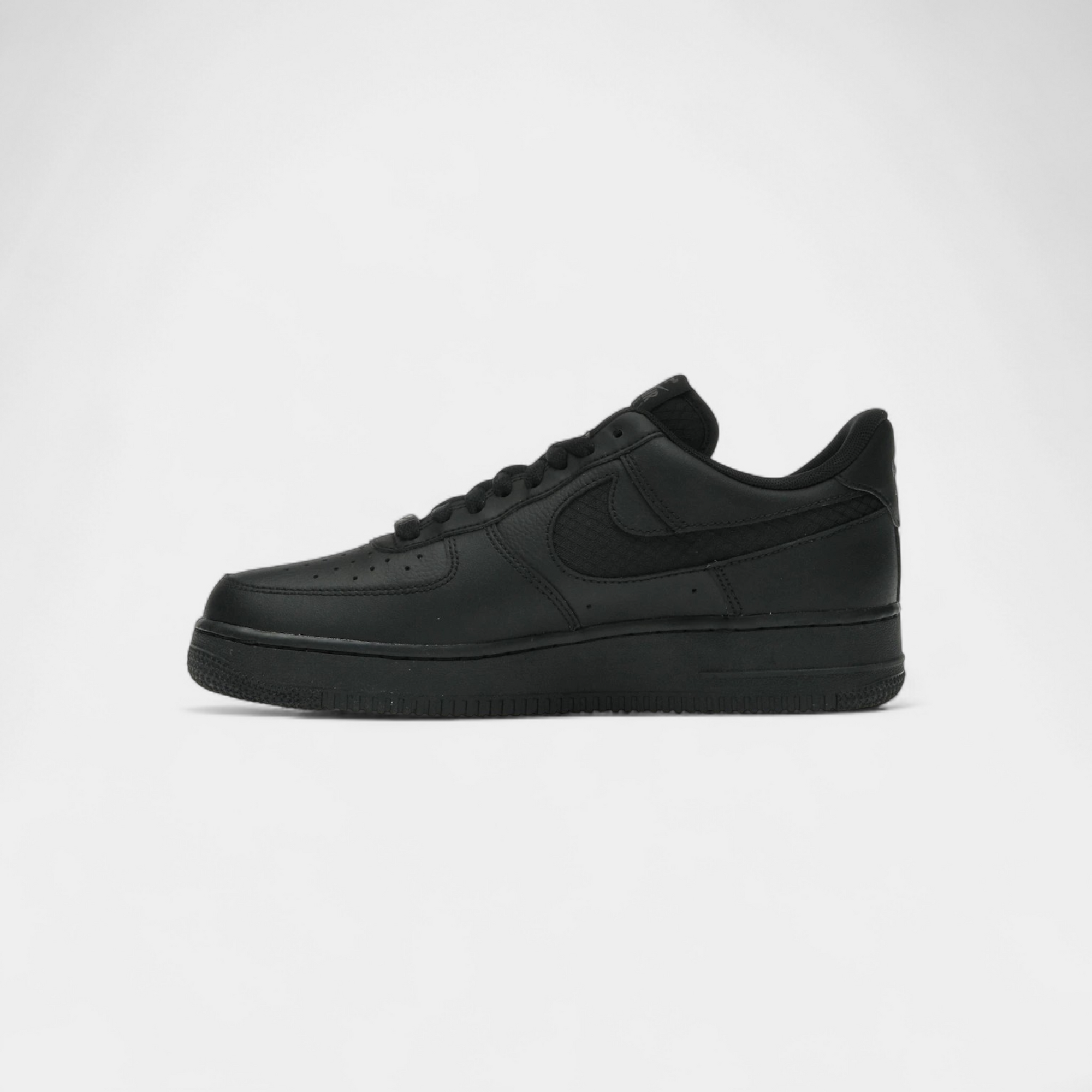 Nike Air Force 1 Low SE Triple Black Ripstop