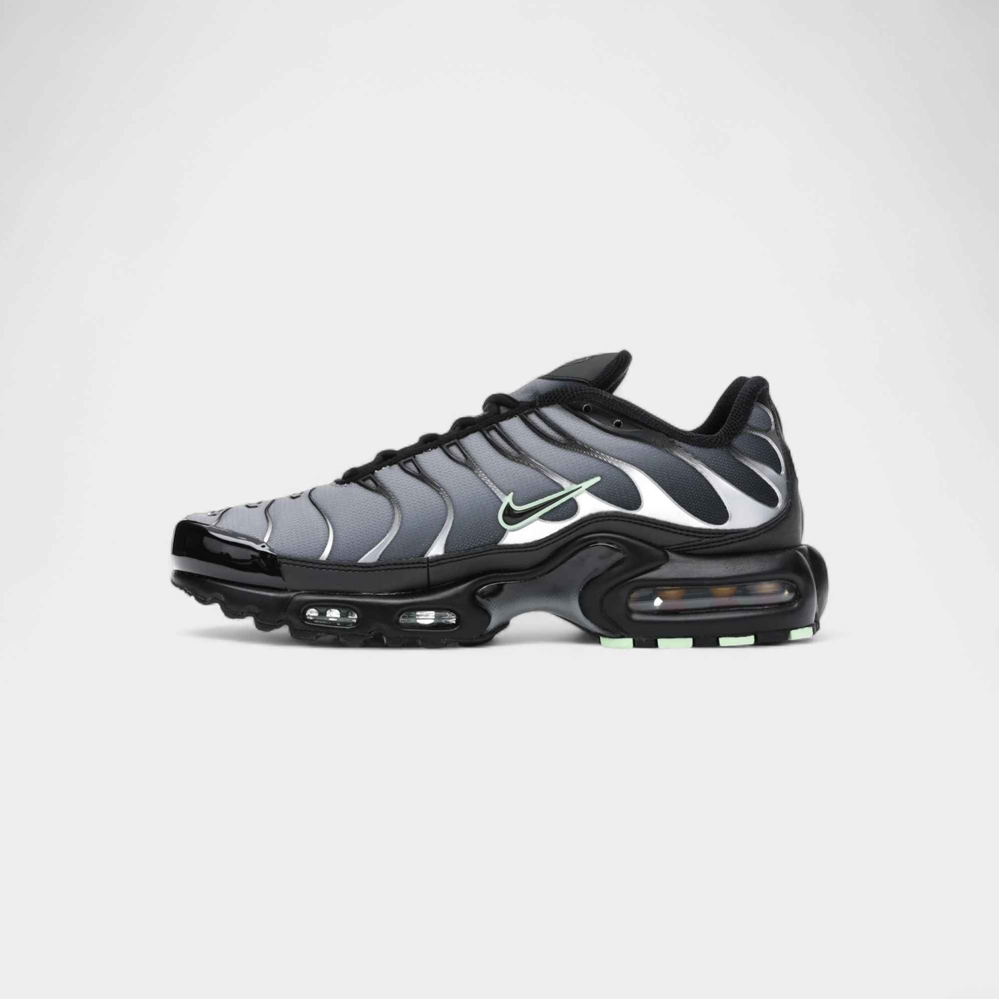 Nike Air Max Plus Black Particle Grey Vapour Green