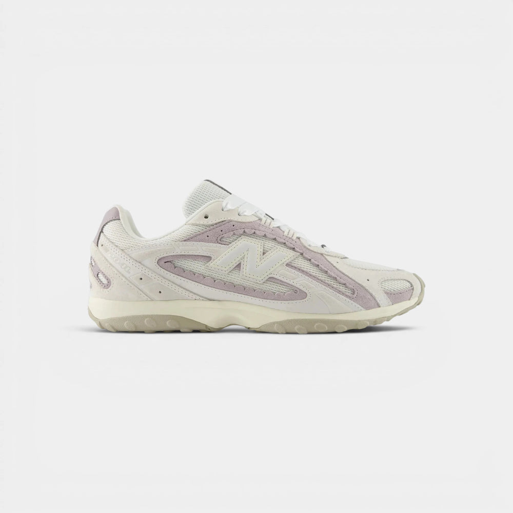 New Balance 204L Reflection