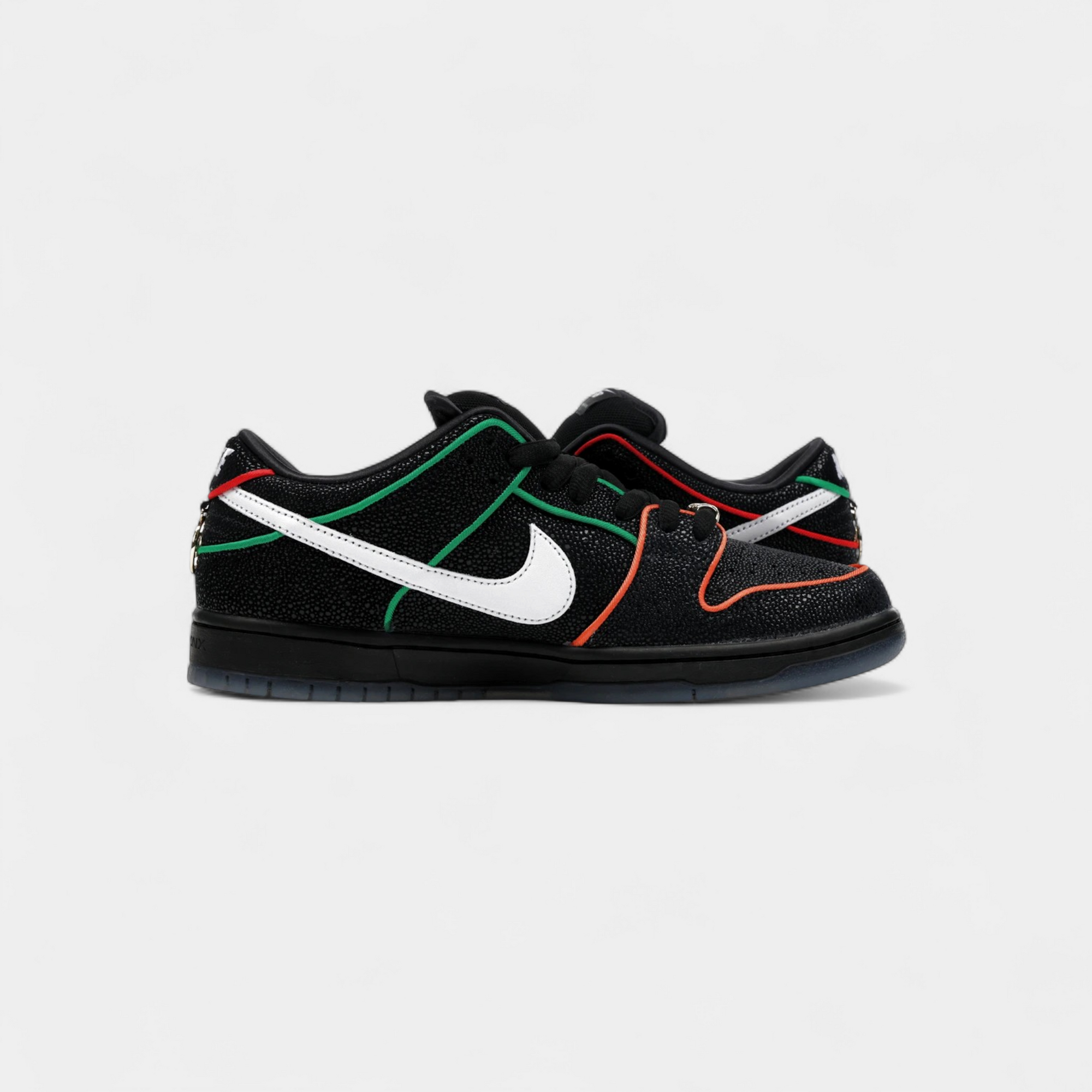 Nike SB Dunk Low Bronx Girls Skate