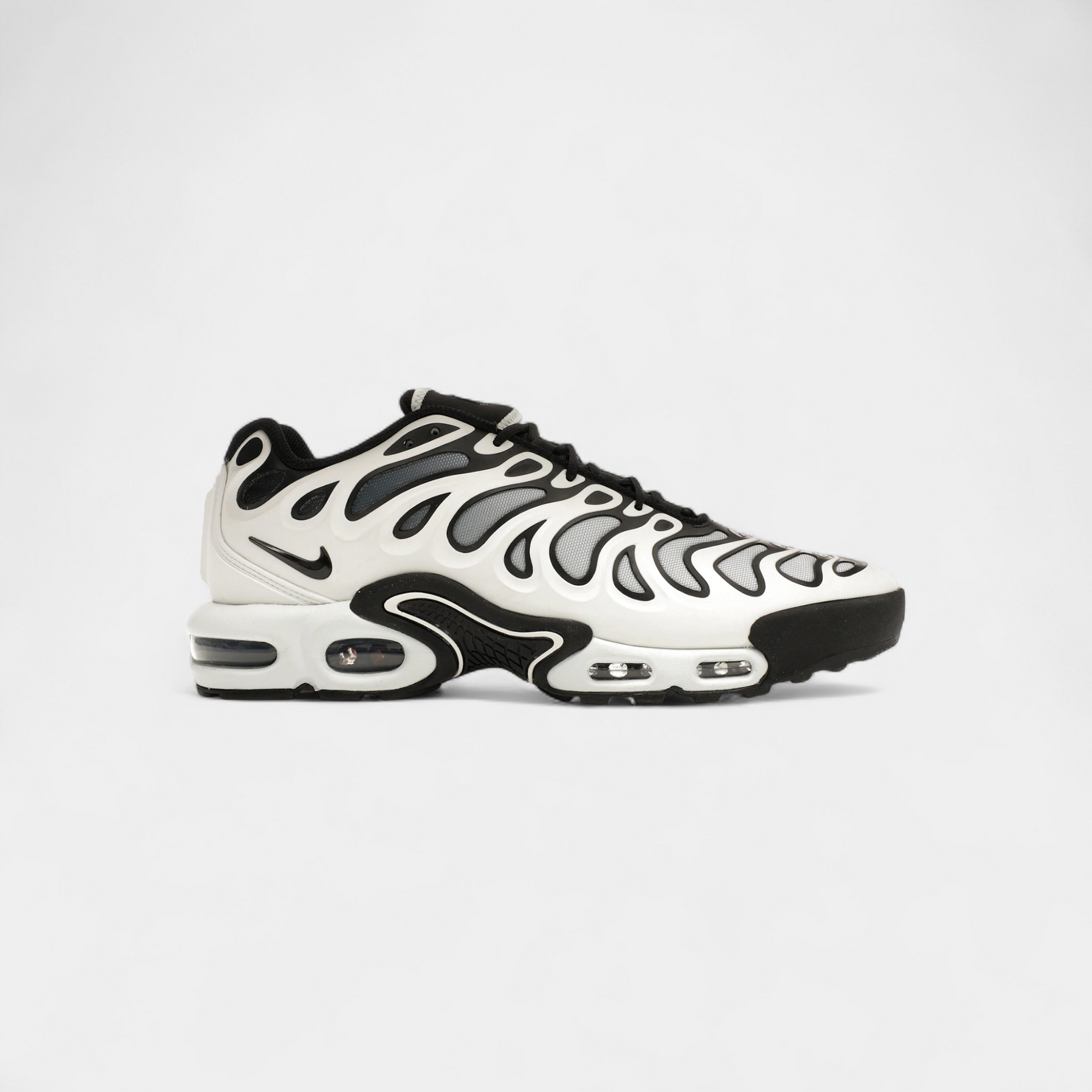 Nike Air Max Plus Drift White Black Metallic Silver