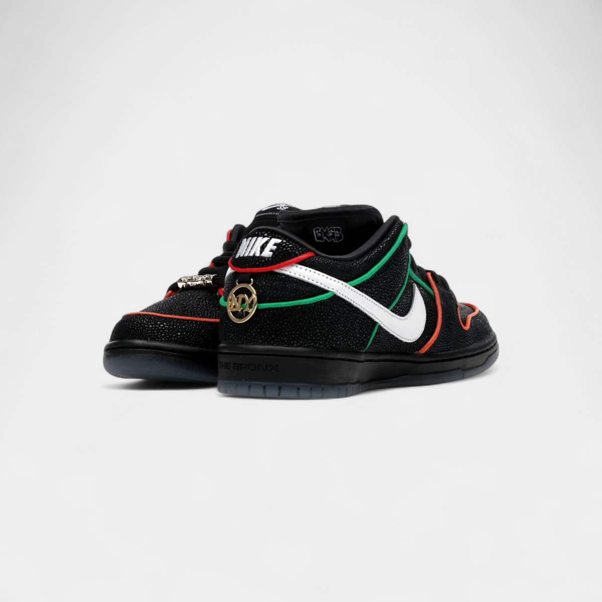 Nike SB Dunk Low Bronx Girls Skate
