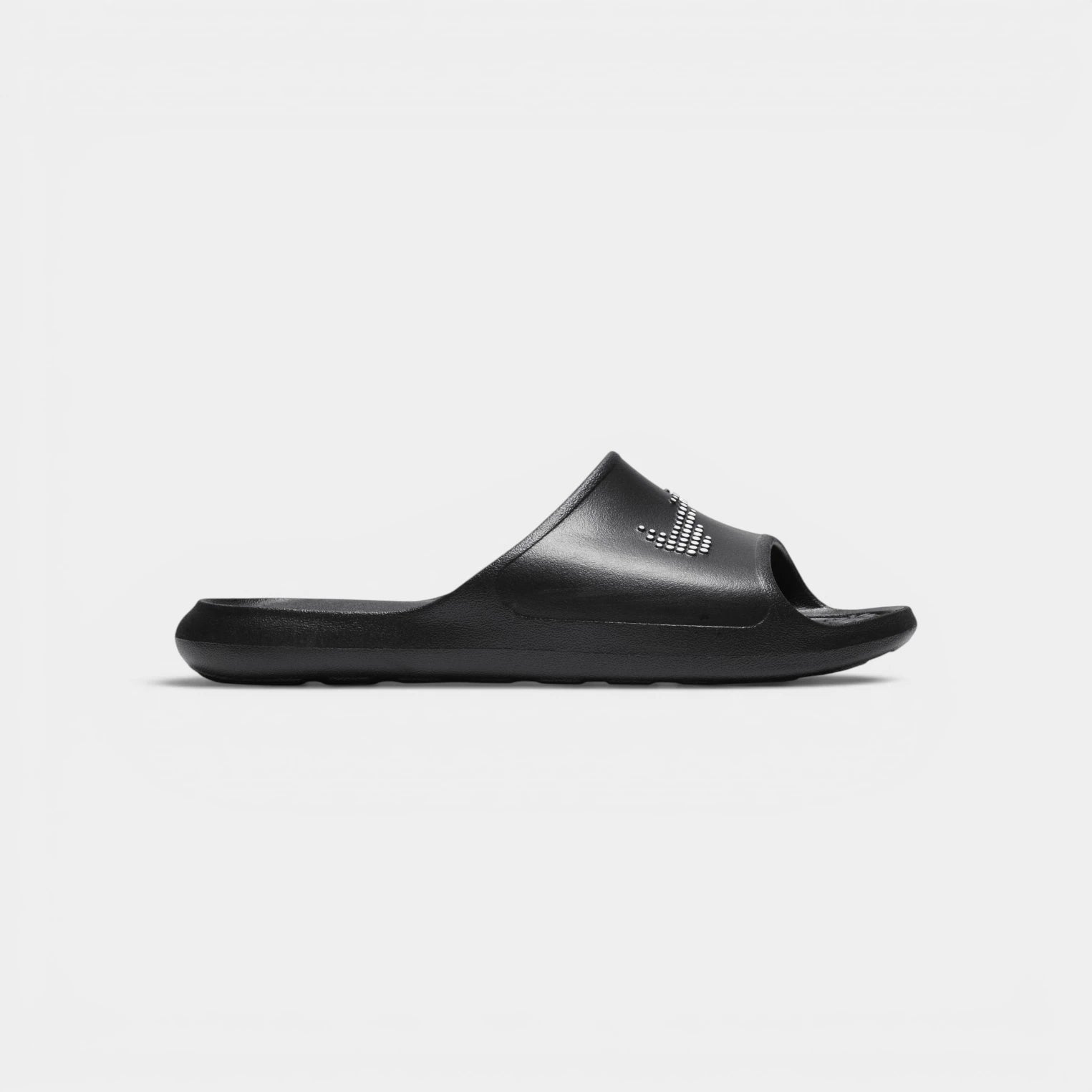 Nike Victori One Black White Black